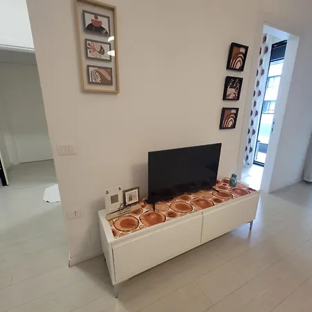 Appartement Square 21 Number 6 *